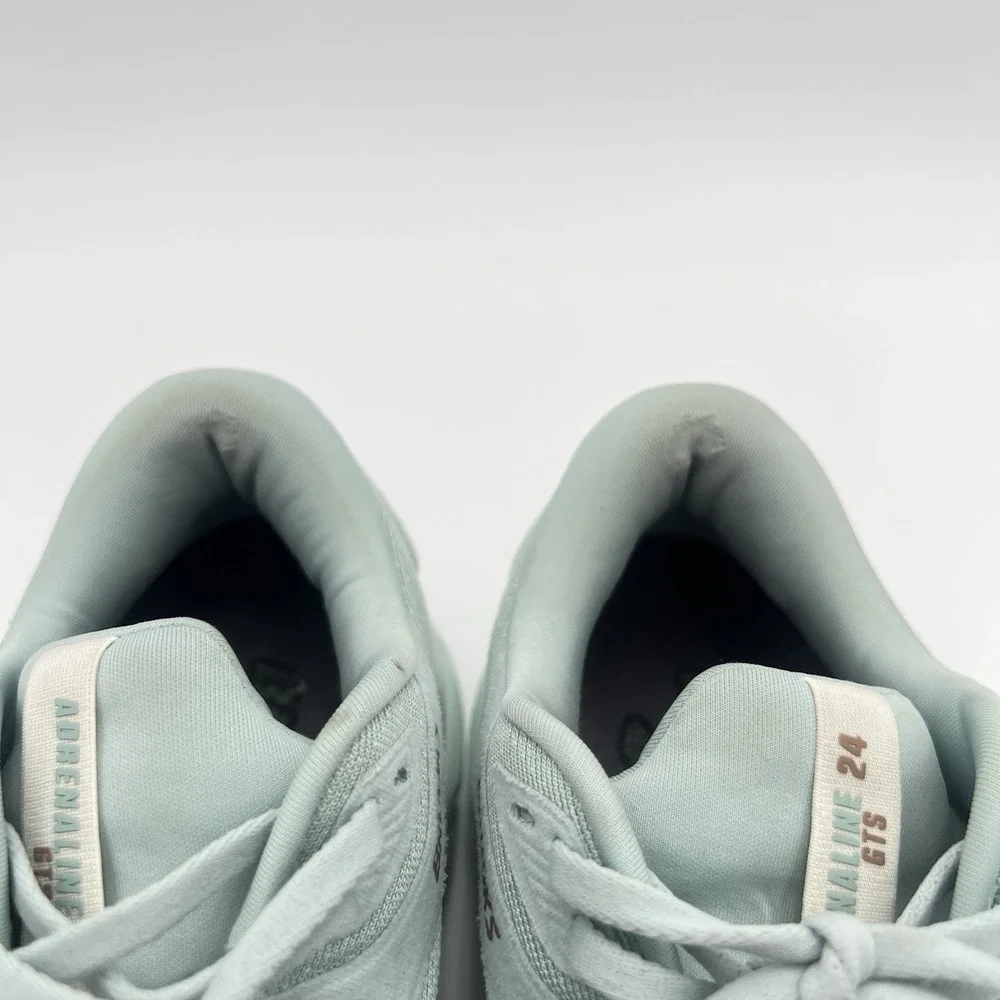 Brooks authentic women